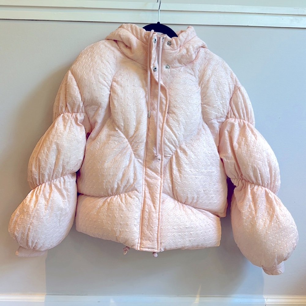 Missguided peach cropped puffer coat, size US6